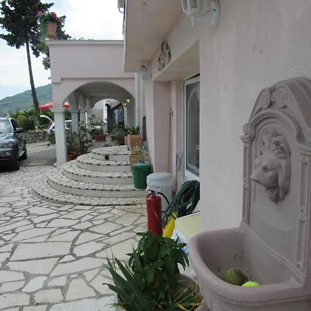 Palme 1 Apartment *