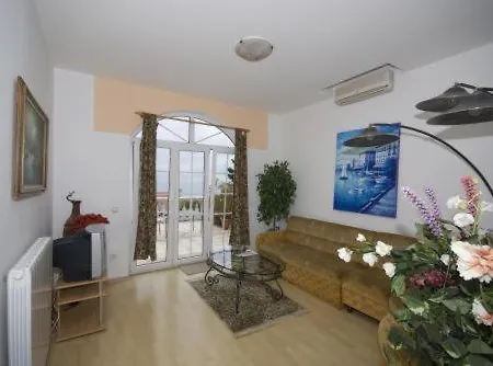Apartment Palme 1 *