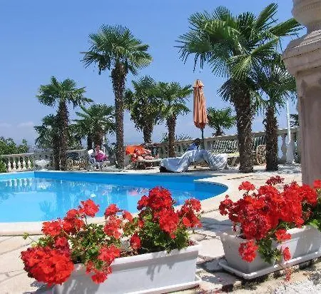 Palme 1 *